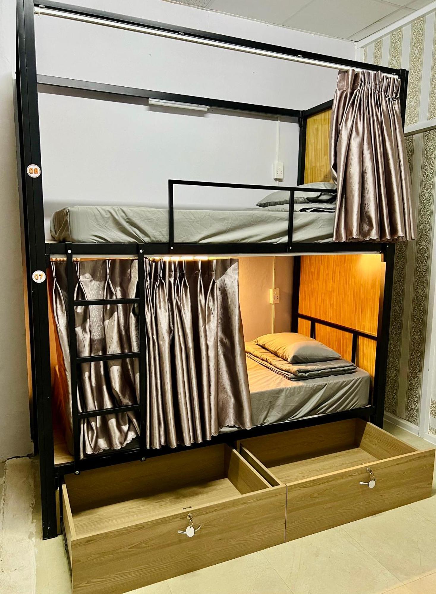 Aule Hostel Хошимин Экстерьер фото